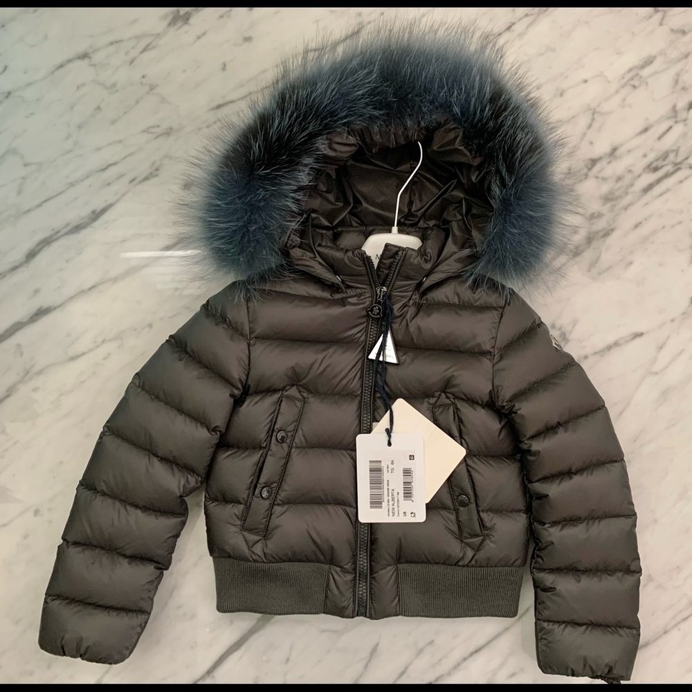 Moncler NWT New Alberta Kids Down Jacket w/ Fox Fur Trim Size 6 Gray. - Picture 2 of 16